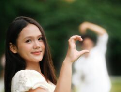 Inilah Tingkah Laki-laki Menyukai Perempuan yang Bikin Gemas