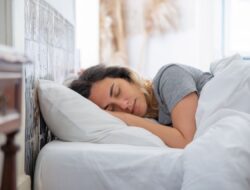 Jangan Asal Merem, Ini Durasi Tidur Ideal Bikin Wajah Glowing dan Tubuh Gak Gampang Lelah!