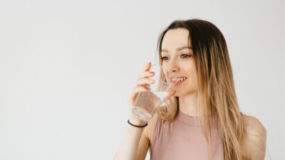 Penasaran sama metode intermittent fasting buat turunin berat badan? Yuk, kenali caranya di sini!