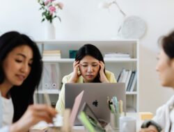 Kenapa Kenaikan Jabatan Malah Bikin Imposter syndrome?
