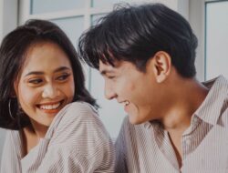 Dia Cuma Ramah atau Naksir Sih? Awas, Jangan Tertipu Sikap Pria yang Bikin Baper Duluan!