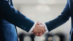 Memahami Perbedaan Konsolidasi dan Merger dalam Strategi Bisnis Perusahaan