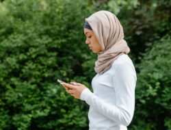 Stres Ditagih Terus? Ini Cara Melunasi Utang Tanpa Bikin Mental Down dan Hidup Tenang Lagi