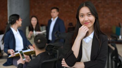 Alasan Orang Pintar Tidak Mengeluh di Kantor