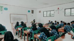 Refleksi Mengajar: Murid Lebih Pintar dari Guru