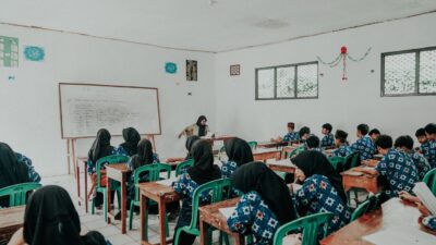 Refleksi Mengajar: Murid Lebih Pintar dari Guru