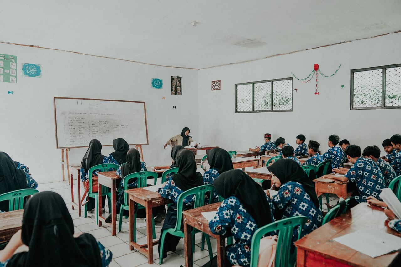 Refleksi Mengajar: Murid Lebih Pintar dari Guru