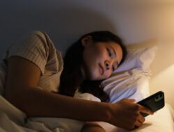 Bikin Susah Tidur Malam? Ini Deretan Penyebab Susah Tidur dan Cara Ampuh Bikin Mata Ngantuk Lagi!