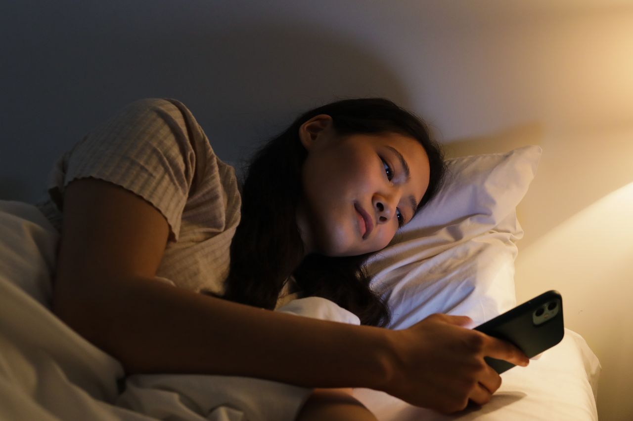 Yuk, ketahui berbagai penyebab susah tidur beserta cara ampuh mengatasinya agar malam ini kamu bisa tidur nyenyak!