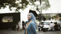 Akademik atau Non-Akademik: Pilih Mana?