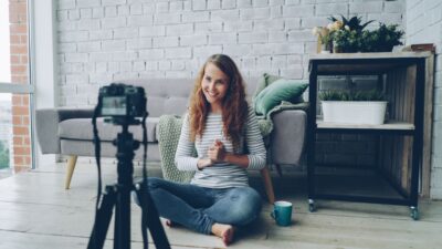 Yuk, pelajari cara gampang membangun personal branding di media sosial agar profilmu makin menonjol!