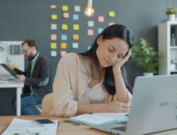 Sibuk Kerja tapi Ogah Stres? Ini Rahasia Menjaga pola tidur berkualitas Biar Jiwa Raga Tetap Waras!