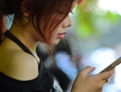 Jangan Asal Ketik! Pahami Etika Komunikasi di Dunia Digital Ini Biar Nggak Dicap Toksik