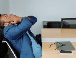 Inilah Hubungan antara Burnout dengan Work-life Balance