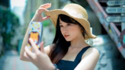 Psikologi Orang Suka Pamer di Media Sosial