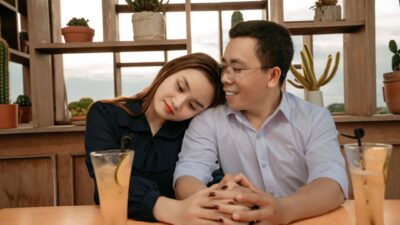 Yuk, luangkan waktu untuk melakukan diskusi sebelum menikah agar hubunganmu makin mantap dan minim penyesalan di masa de