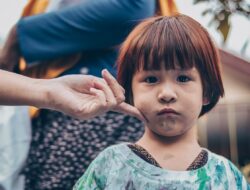 Bikin Nyesek! Ini Alasan Keluarga Toxic Bisa Bikin Mental Anak Hancur Lebur