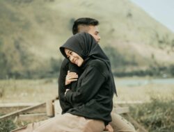 Sayang Saja Tidak Cukup! Pasangan Wajib Punya Keterampilan Mendengarkan Aktif Biar Hubungan Makin Lengket