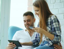 Jangan Sampai Ribut Soal Uang, Ini Rahasia Pengaturan keuangan pengantin baru Biar Rumah Tangga Aman