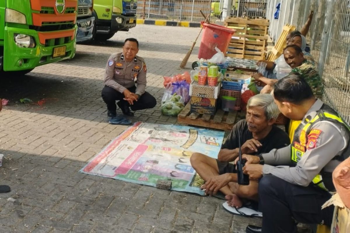 Polres Lombok Barat Gelar Sosialisasi Tertib Lalu Lintas Pengemudi Truk