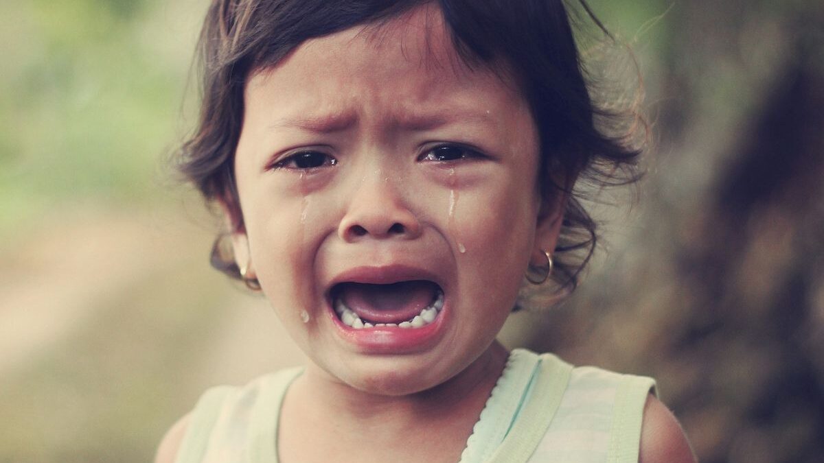 Temukan ketenangan seperti indahnya pemandangan alam ini saat mengatasi anak rewel tanpa harus emosi!