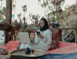 Begini Cara Ngatur Keuangan Digital Nomad yang Sering Disembunyikan Para Pelaku Traveling!