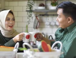 Bikin Iri! Ini Kebiasaan Pasangan Bahagia yang Sering Dianggap Aneh tapi Bikin Langgeng Terus