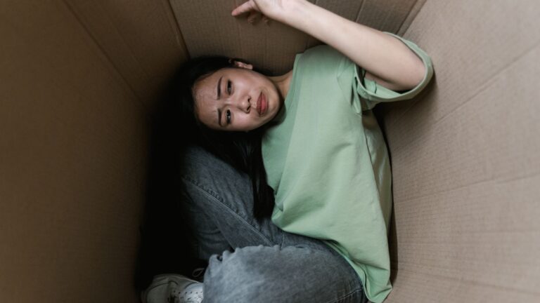 Capek Nggak Sih Ngerasa Kurang Terus? Begini Cara Jitu Mengatasi Insecure Fisik yang Bikin Hidup Lebih Tenang