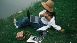 Capek Pikiran? Coba Digital Detox Biar Waras Lagi!