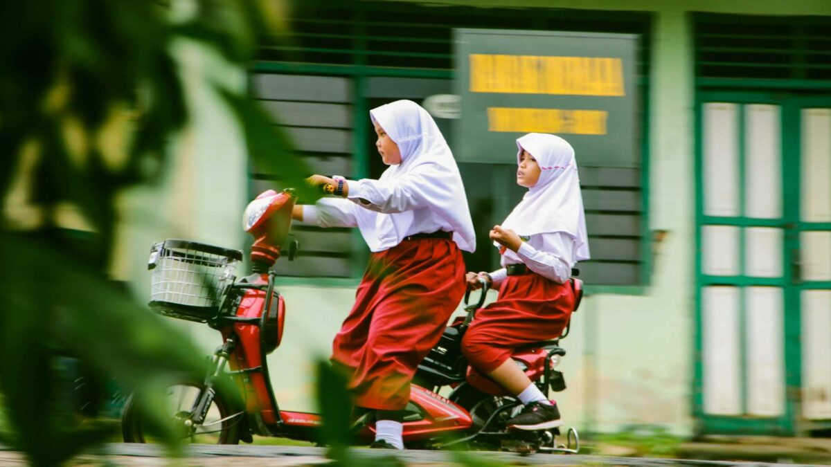 Hati-hati! Jangan Sepelekan Pengaruh Pergaulan Anak Kalau Nggak Mau Menyesal Belakangan