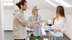 Gimana sih cara meningkatkan interpersonal skill yang bikin orang-orang langsung nempel?