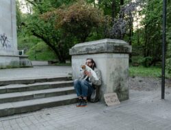 Hati-hati! Ini Tanda Pasangan Lakukan Manipulasi Dry Begging yang Sering Tak Disadari