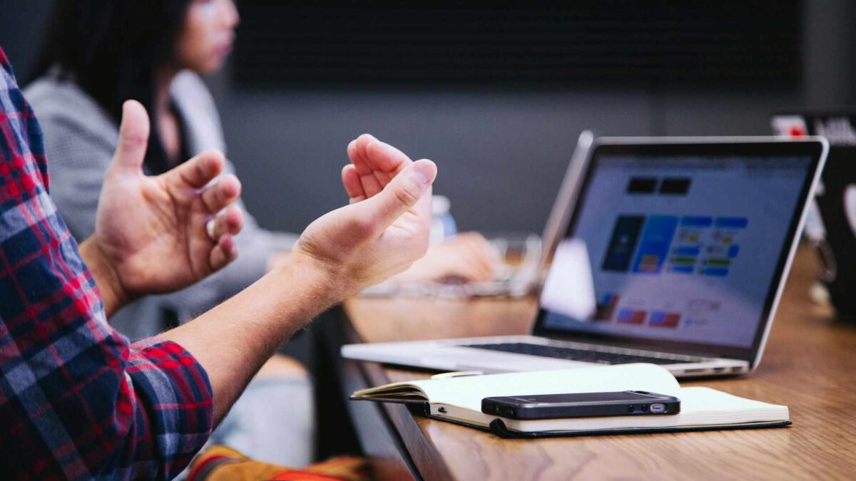 Yuk, kuasai berbagai Soft Skills Penting yang jarang diajarkan ini agar kamu makin siap sukses menghadapi dunia kerja!