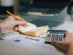 Gaji Habis Terus? Ternyata Ini Dosa Besar Pemula yang Bikin Jauh dari Bebas Finansial