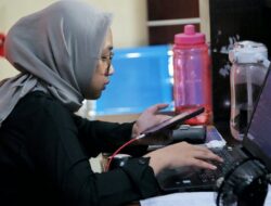 Jangan Mau Jadi Korban Zaman, Ini Alasan Psikologis Kenapa Wajib Bisa Adaptasi Teknologi!