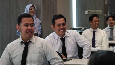 Illustration of Kenapa Istilah "Budak Korporat" Sekarang Lagi Ramai Dibicarakan?