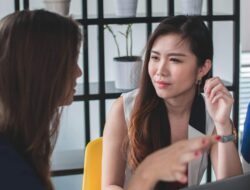 Pantesan Disegani! Ini Karakter Orang Cerdas Saat Hadapi Topik Sensitif Tanpa Asal Menghakimi