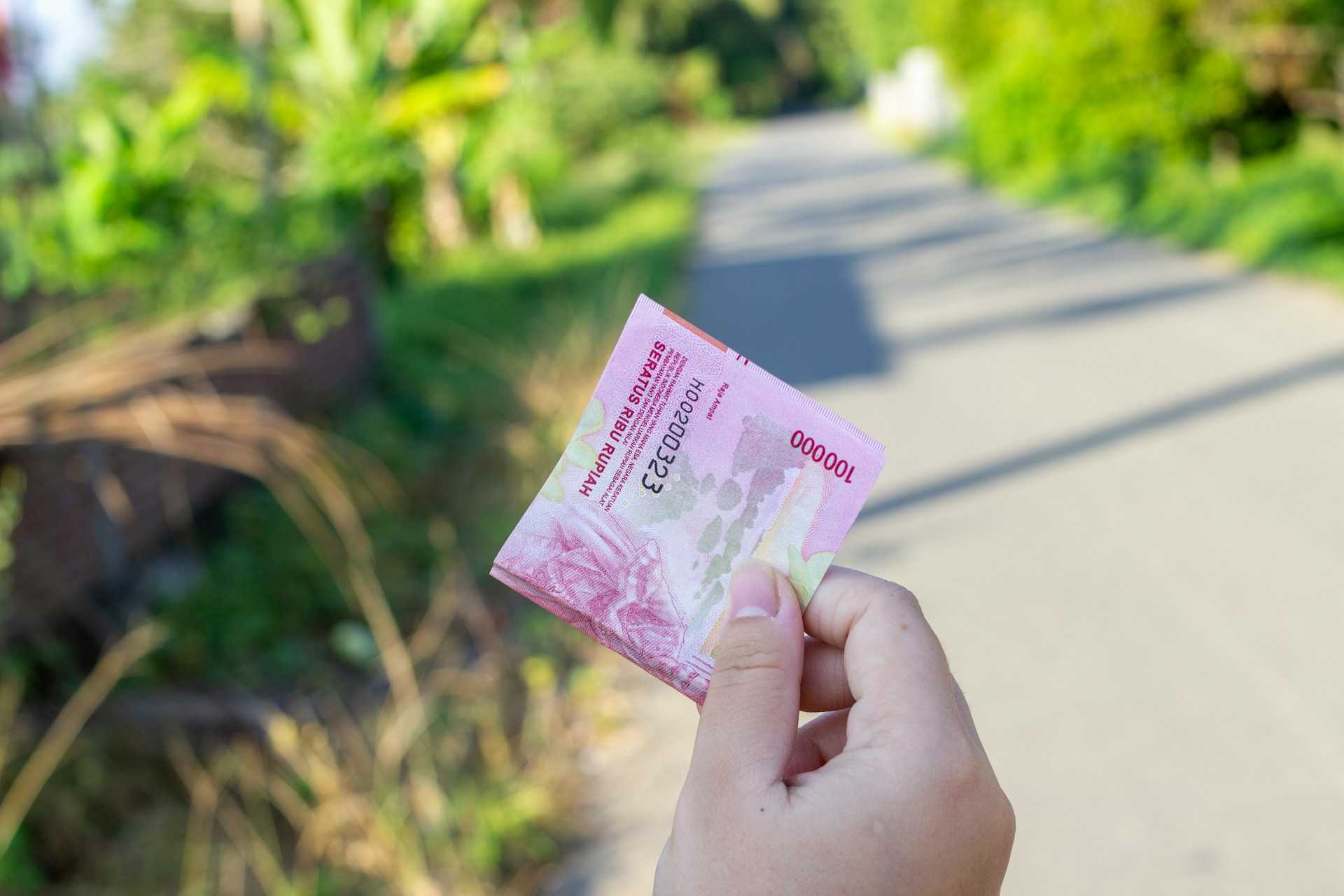 Yuk, kenali berbagai faktor penyebab biaya hidup lajang bisa lebih mahal dan bikin dompet cepat tipis!