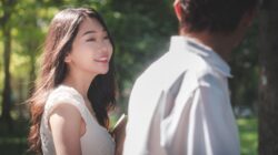 Nggak Sadar? Ini Sinyal Rahasia Flirting yang Sering Dilewatkan!