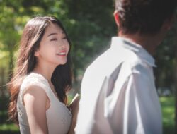 Nggak Sadar? Ini Sinyal Rahasia Flirting yang Sering Dilewatkan!