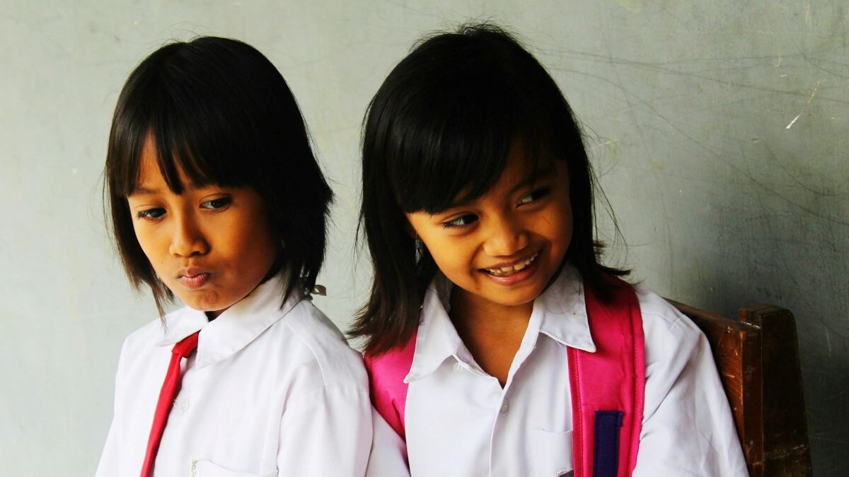 Yuk, kenali cara seru menjaga semangat dan mencegah stres pada rutinitas anak sekolah agar si kecil selalu ceria