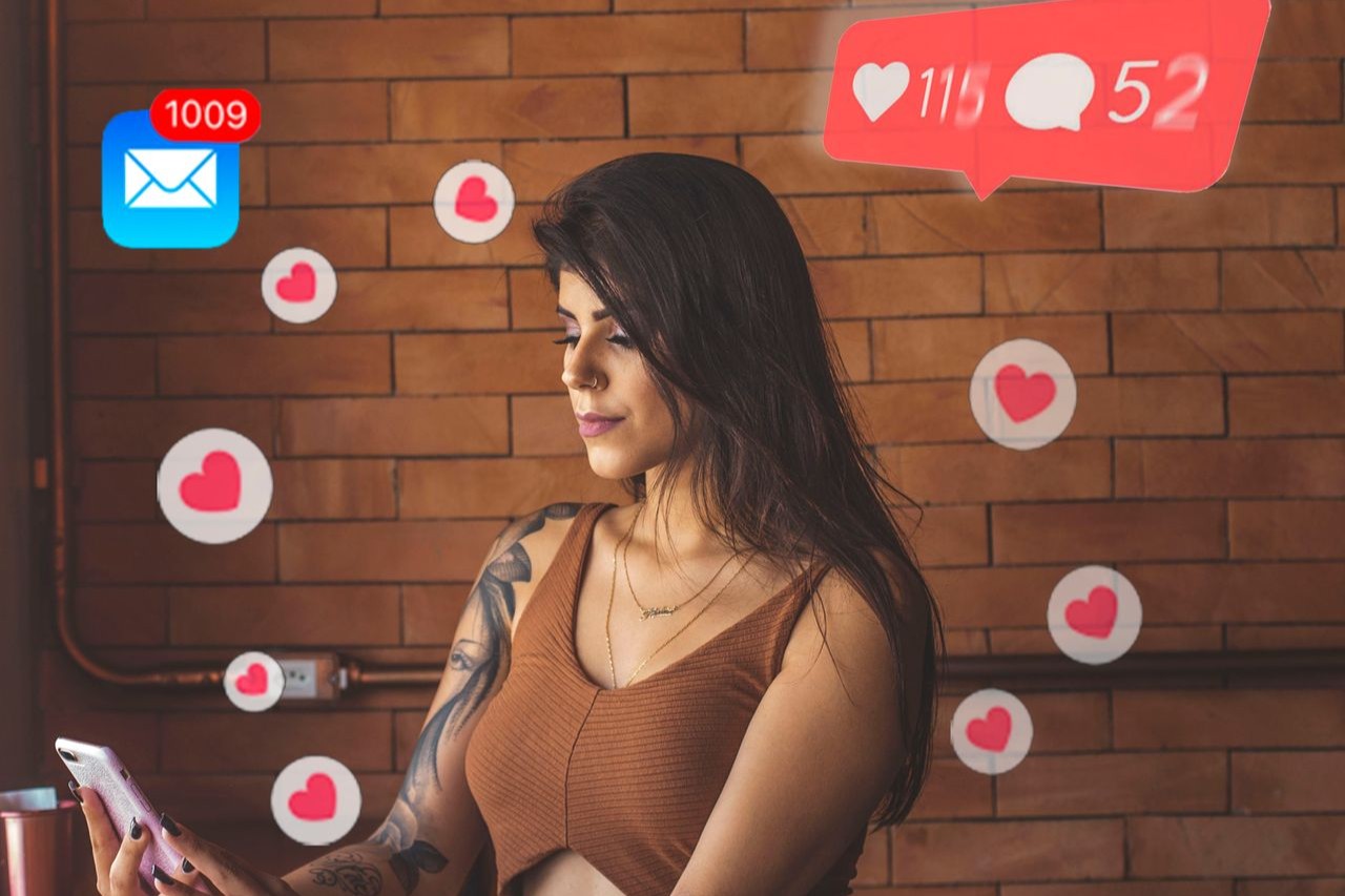 Yuk, intip apa arti kebiasaanmu kirim stiker digital dan kenali kepribadian stiker digital yang sering kamu gunakan!