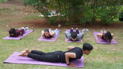 Latihan Push Up Bertahap Sesuai Usia Ini Bikin Tulang Sendi Makin Kuat, Kok Bisa