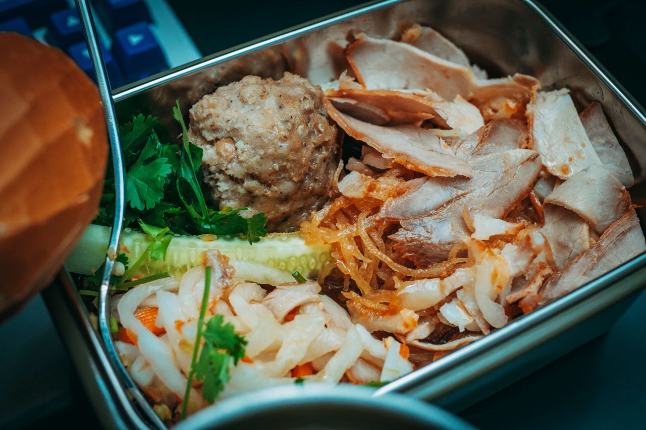 Yuk, intip inspirasi menu makan sehat bekal kerja yang praktis dan anti bosan agar harimu makin produktif!