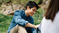 Yakin Mau Lepas? Ini Tanda Nyata Kalau Dia Pria Berkualitas Tinggi yang Langka Banget!