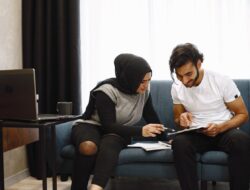 Jangan Sampai Salah Kelola Keuangan Rumah Tangga, Ini Cara Akhiri Ribut Soal Uang Bareng Pasangan