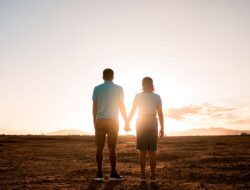 Yakin Ini Tanda Jatuh Cinta Atau Cuma Kagum Sesaat?
