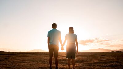 Yakin Ini Tanda Jatuh Cinta Atau Cuma Kagum Sesaat? — Featured image