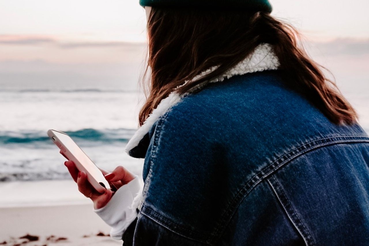 Gen Z overthinking memang bikin cemas terus, yuk kenali apa penyebabnya!