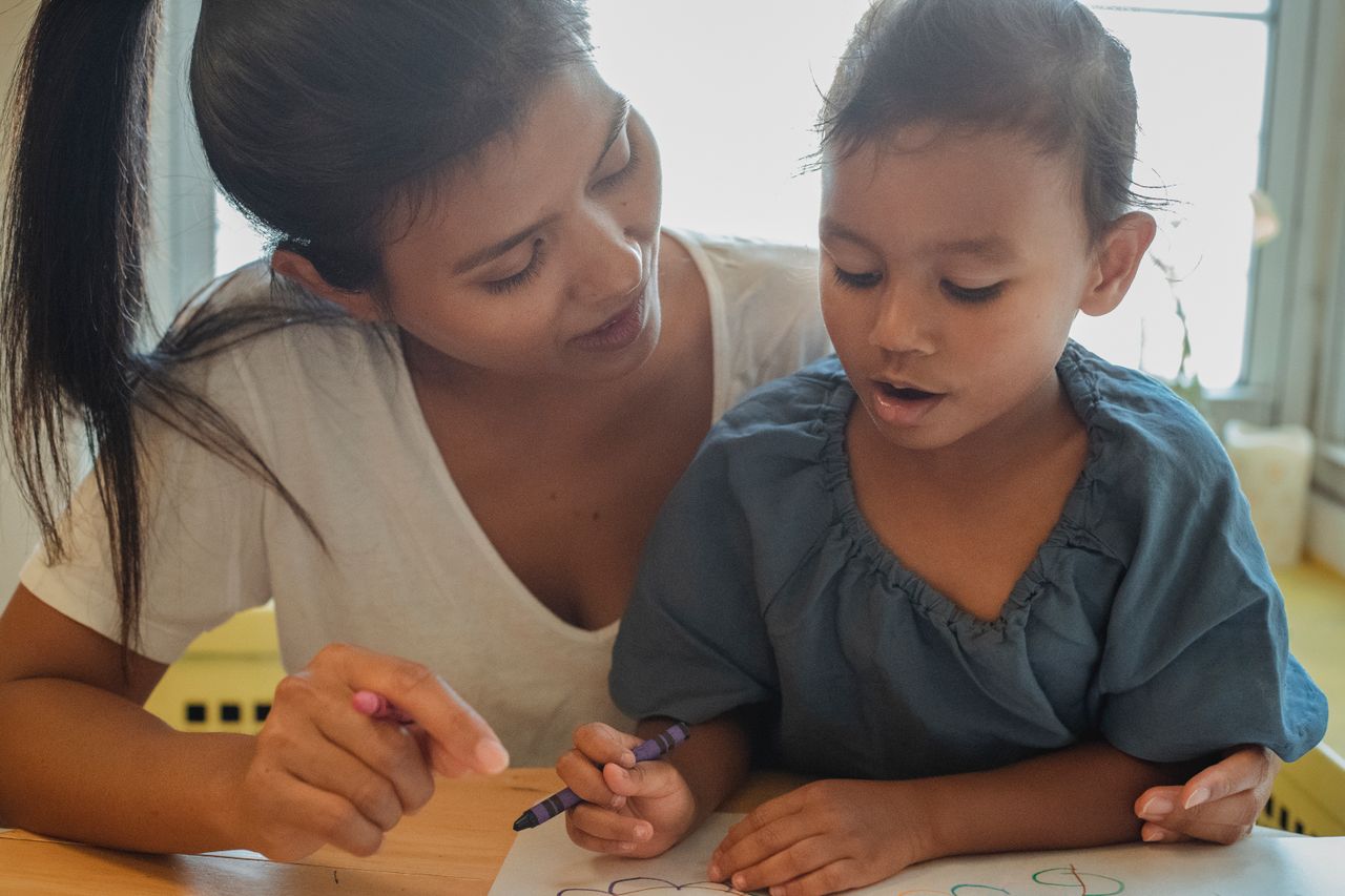 Overparenting Anak Bikin Mentalnya Rapuh? Dampak Diamdiam yang Jarang Disadari O